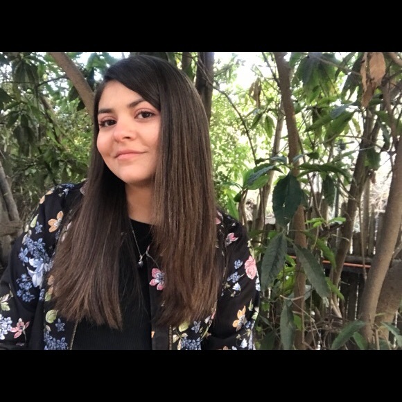 Meet your Posher, Gabriella - Picture 1 of 1